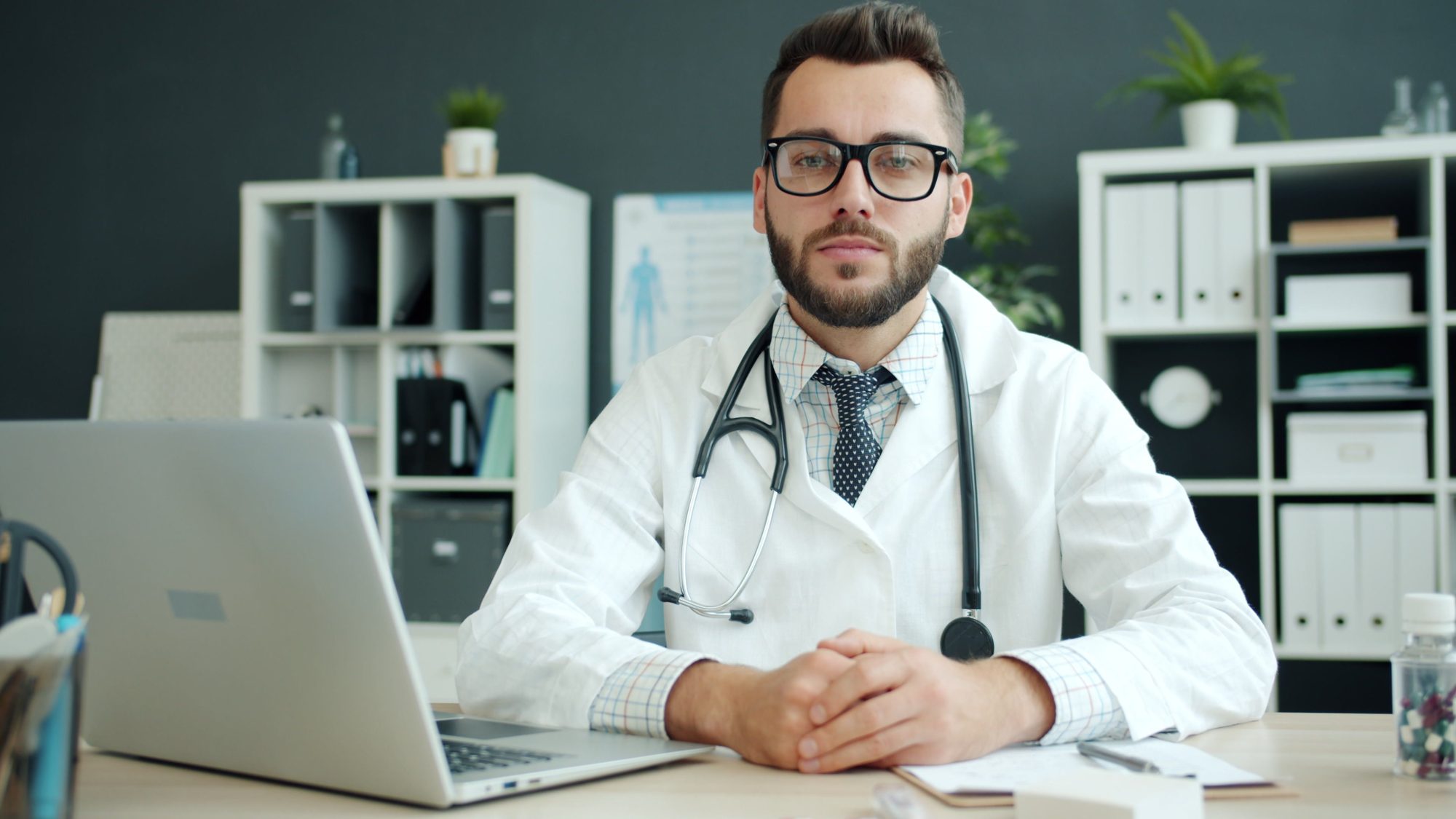 Pinnacle Health Clinic hero